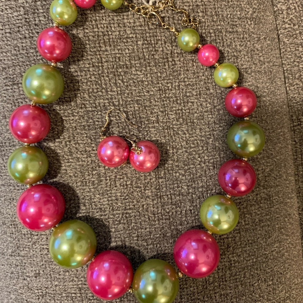 Green & Pink necklace & earnings
